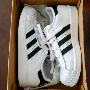 Adidas boys sneakers